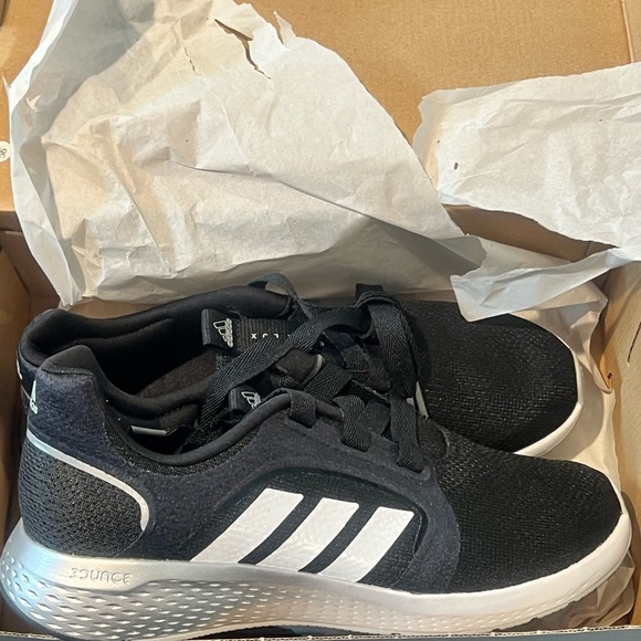 Adidas sneakers--BRAND NEW - Picture 5 of 6